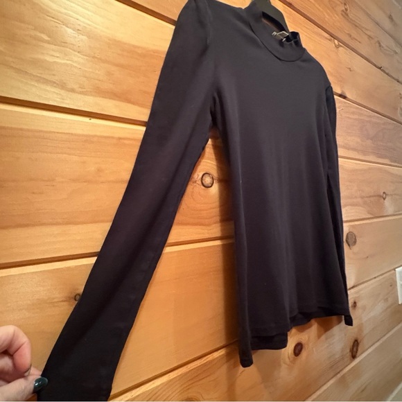 J.Crew Mock-neck Black Top with semi-puffed sleeves. Size S 100% cotton - Picture 3 of 6